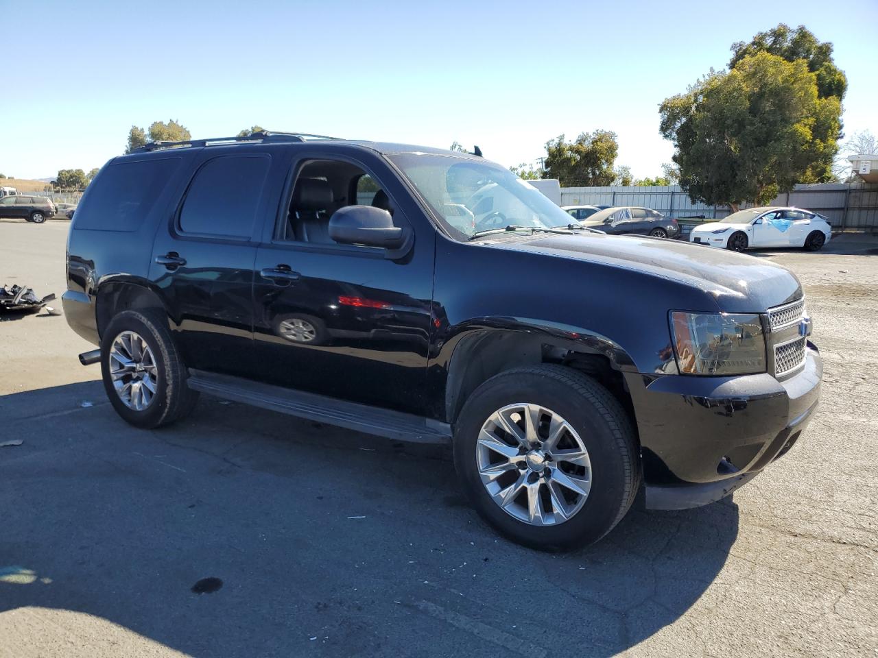 2011 Chevrolet Tahoe C1500 Lt VIN: 1GNSCBE02BR345377 Lot: 75685324