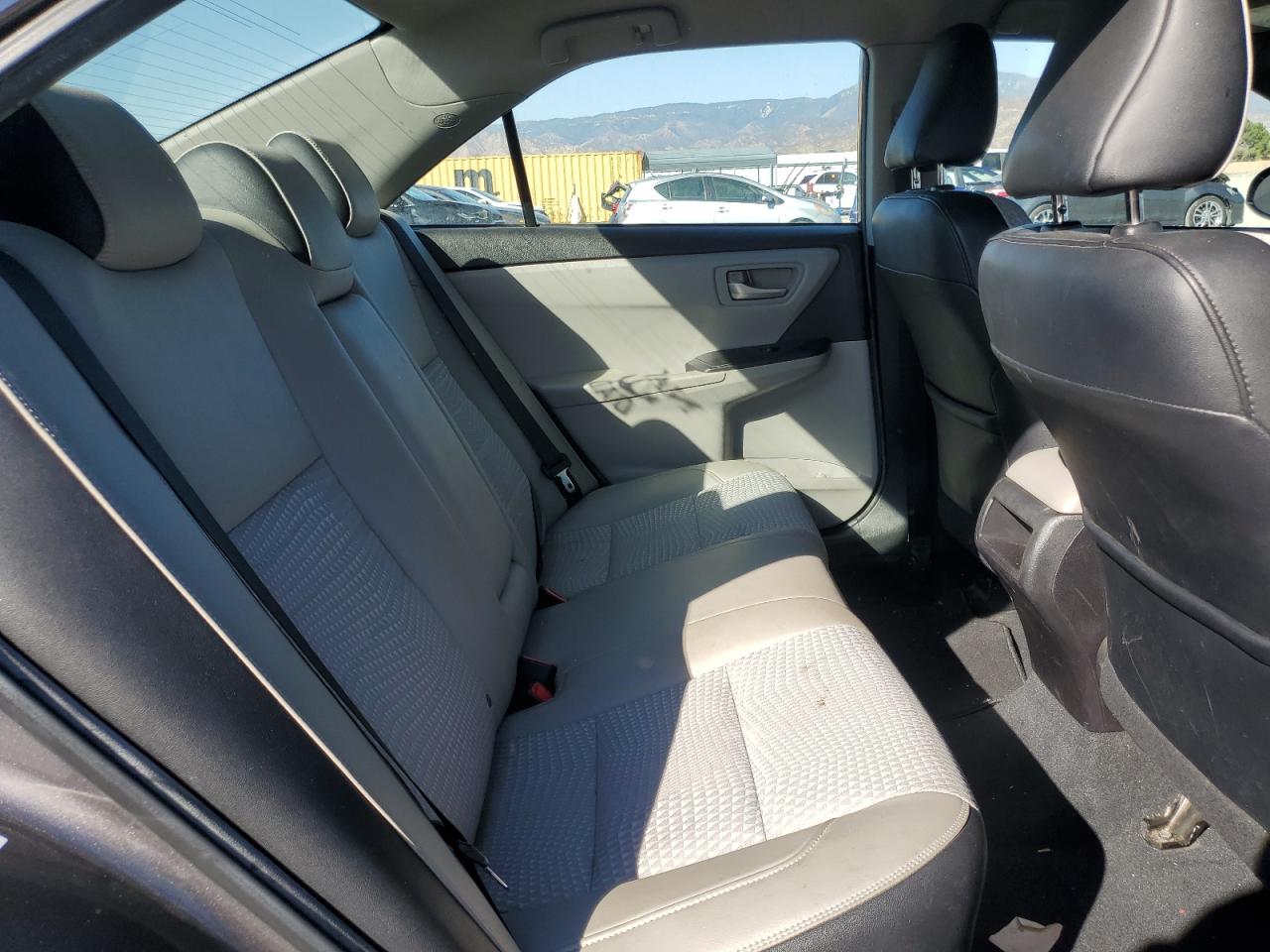 2015 Toyota Camry - Image 10