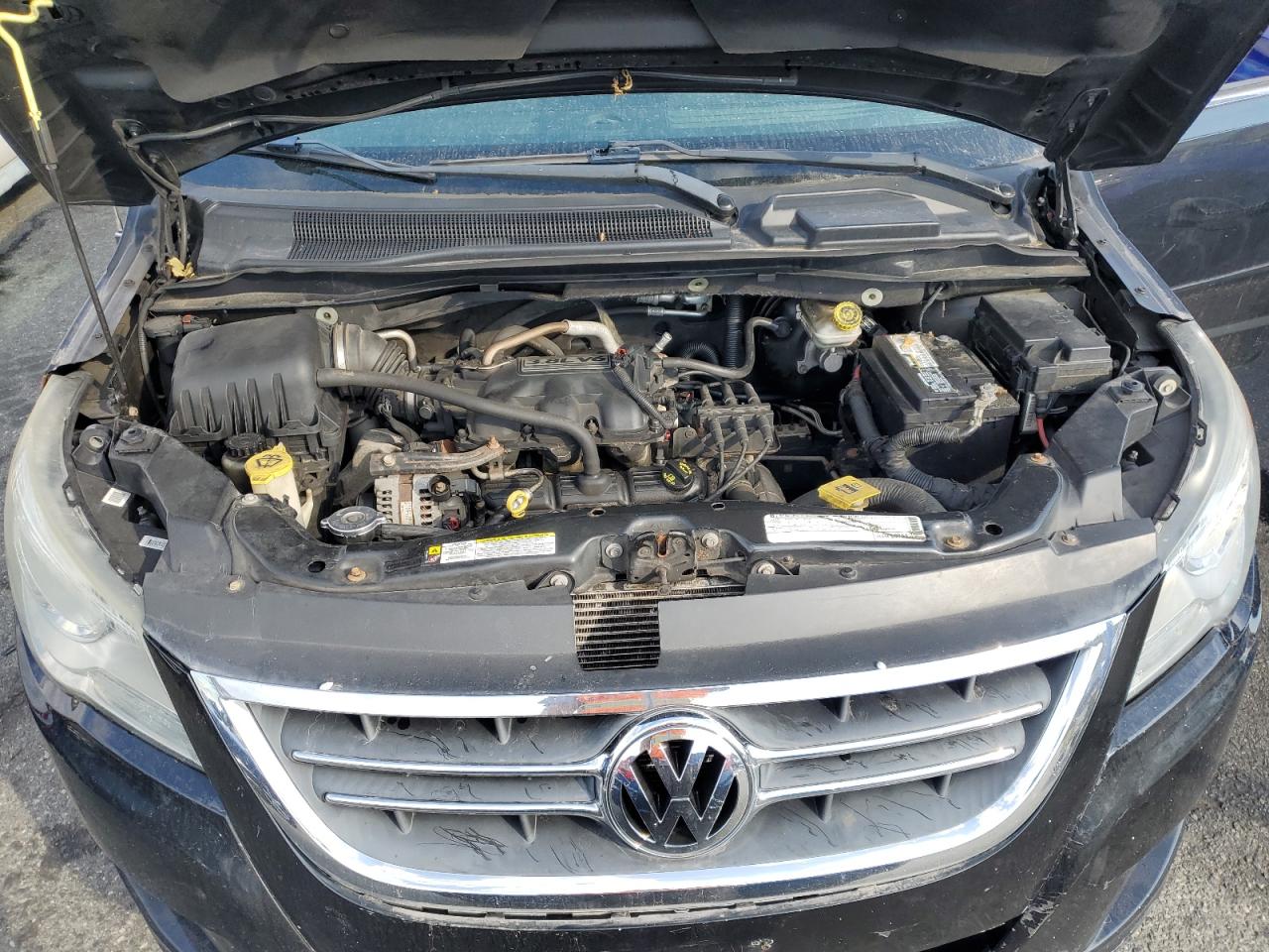 2V8HW34189R595533 2009 Volkswagen Routan Se