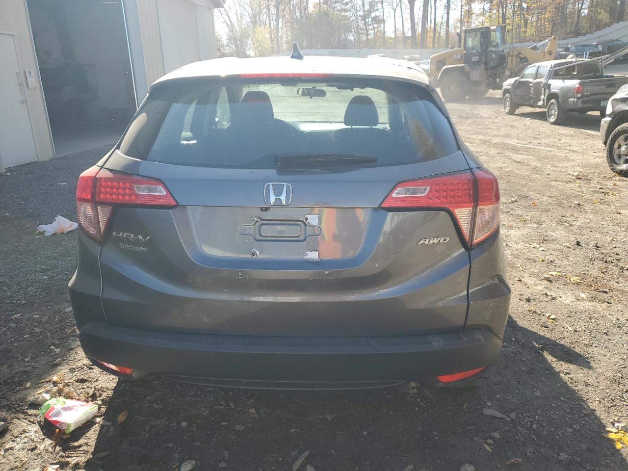 2018 Honda Hr-V Lx VIN: 3CZRU6H32JM725315 Lot: 76240744