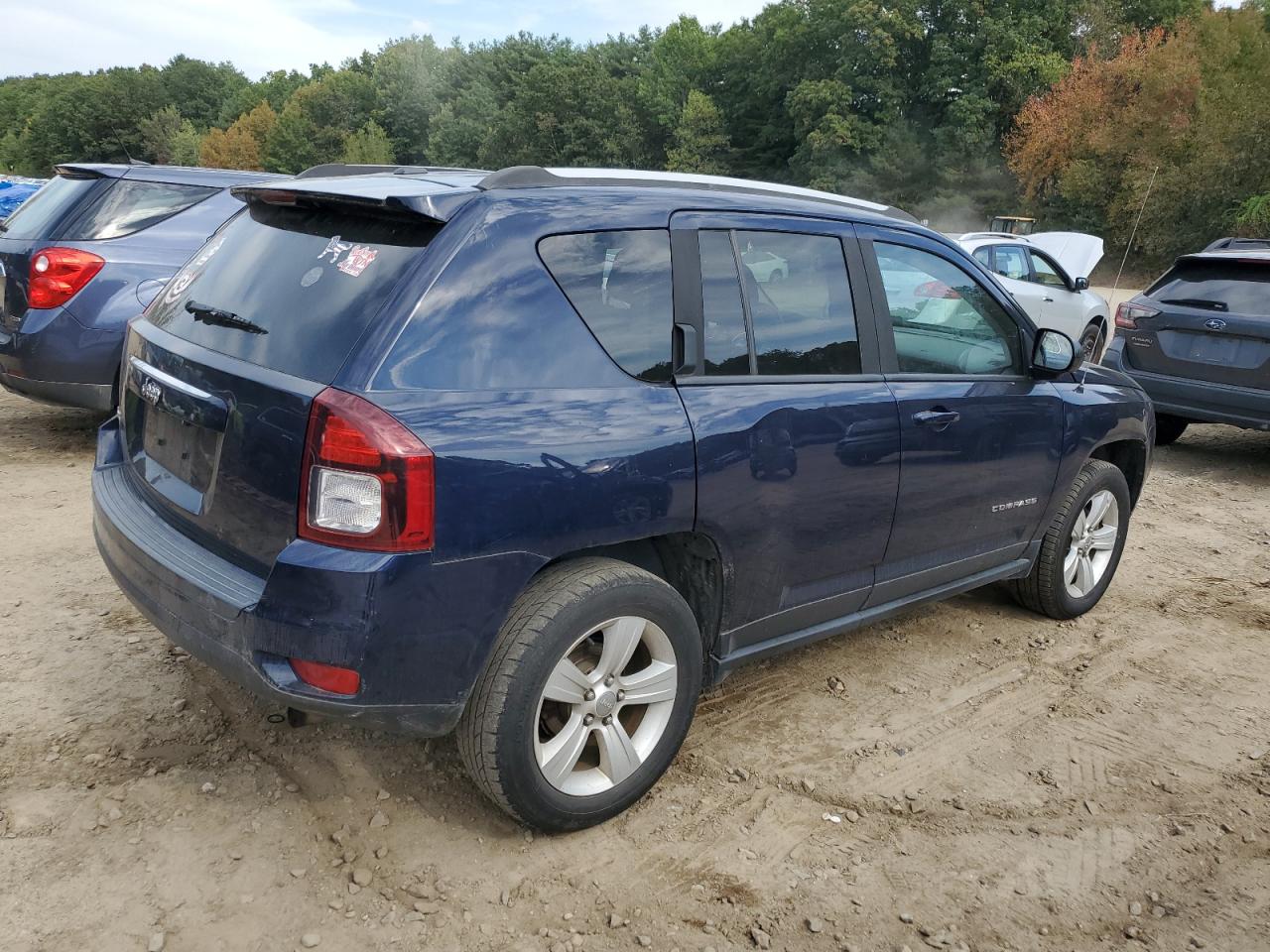 VIN 1C4NJDBB0GD779928 2016 JEEP COMPASS no.3