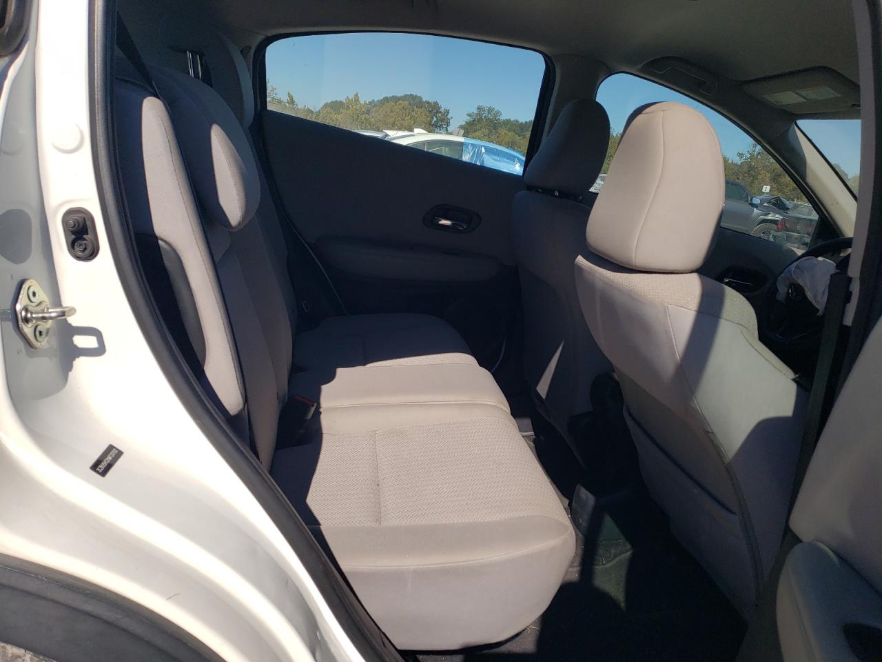 2017 Honda HR-V - Image 12