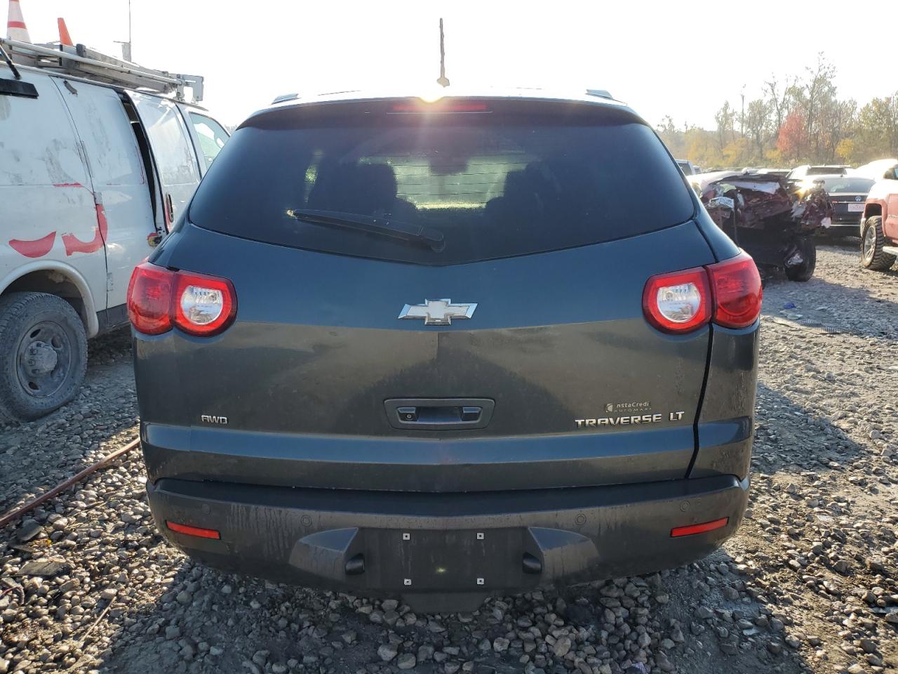2011 Chevrolet Traverse - Image 6