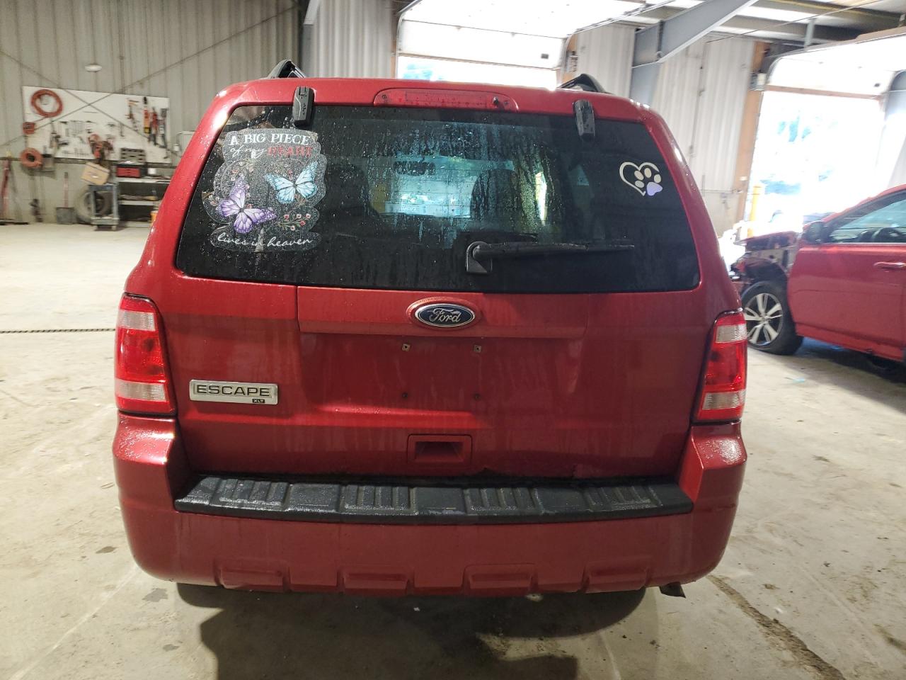 1FMCU0D71BKA54208 2011 Ford Escape Xlt