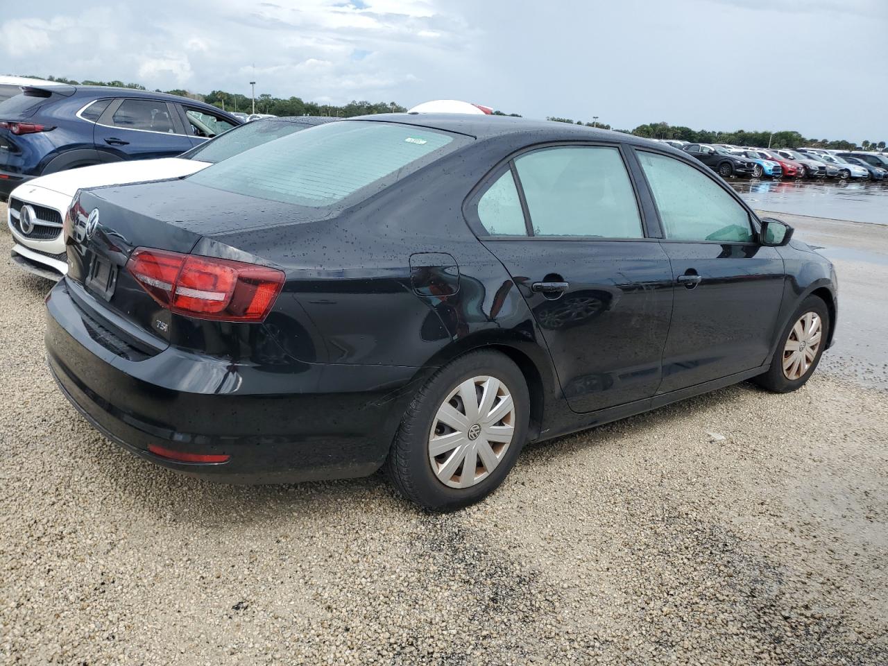 2016 Volkswagen Jetta - Image 3