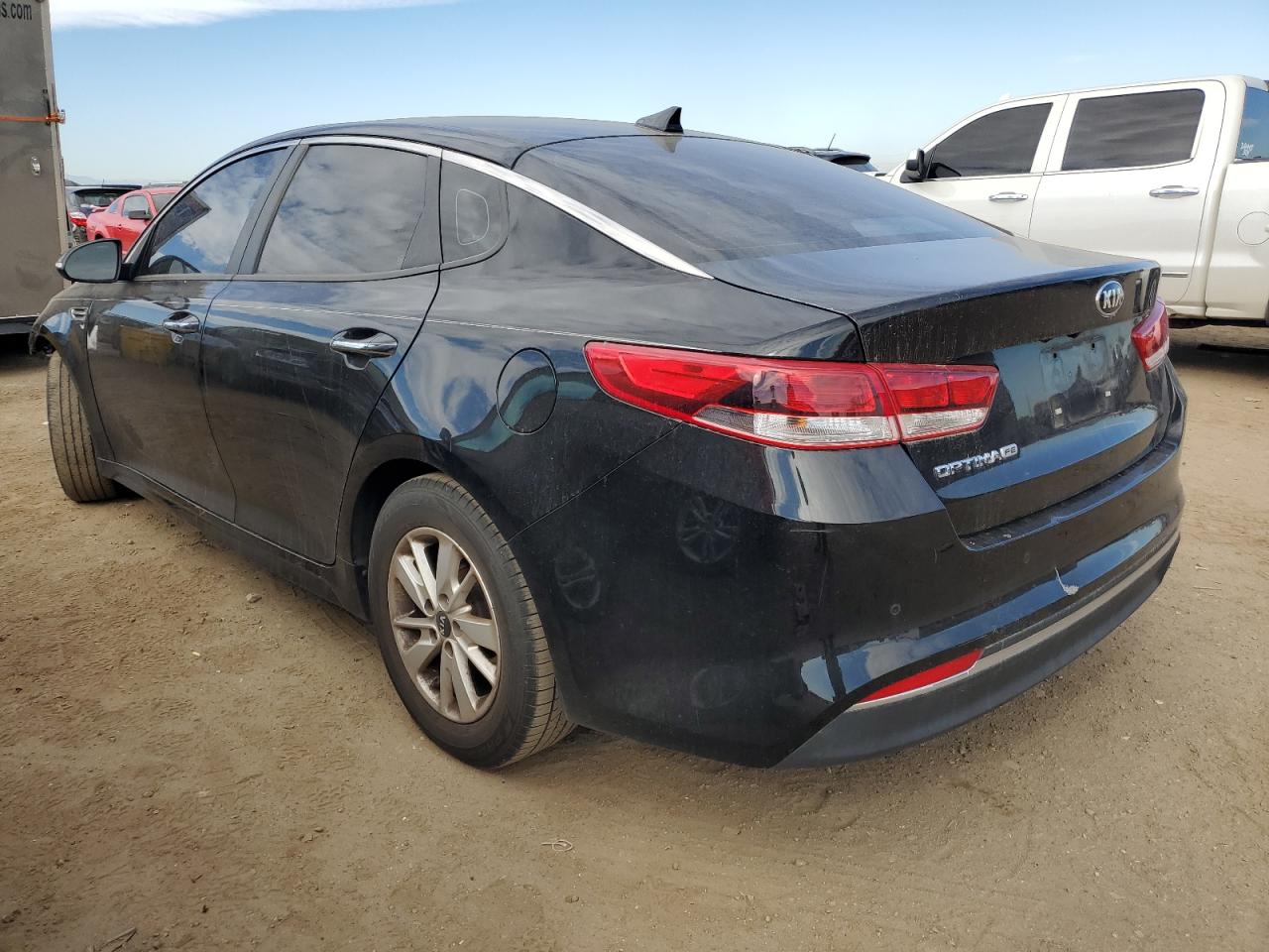 VIN 5XXGT4L38JG234695 2018 KIA OPTIMA no.2