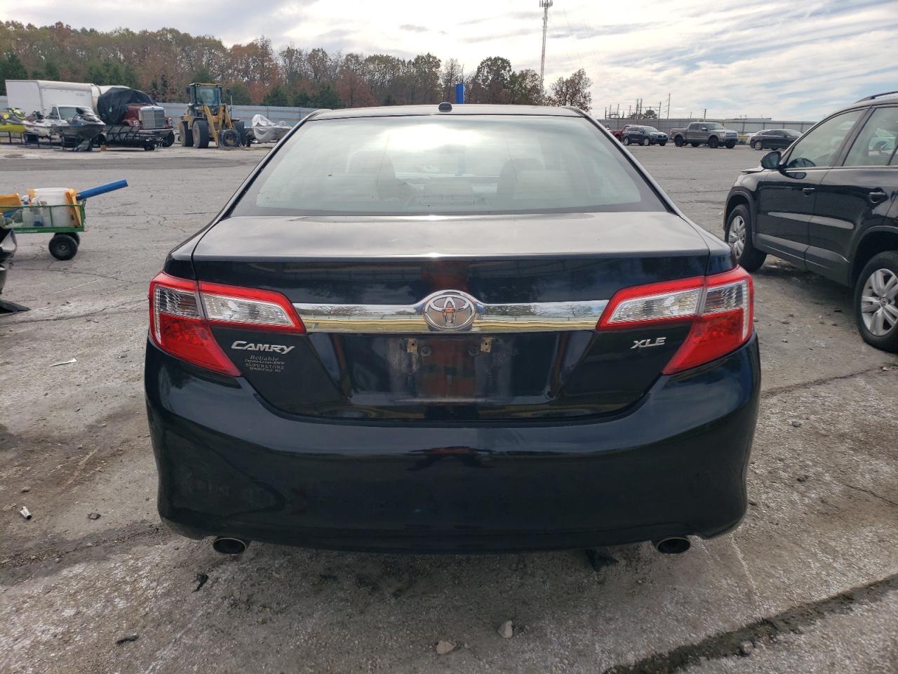 2012 Toyota Camry - Image 6
