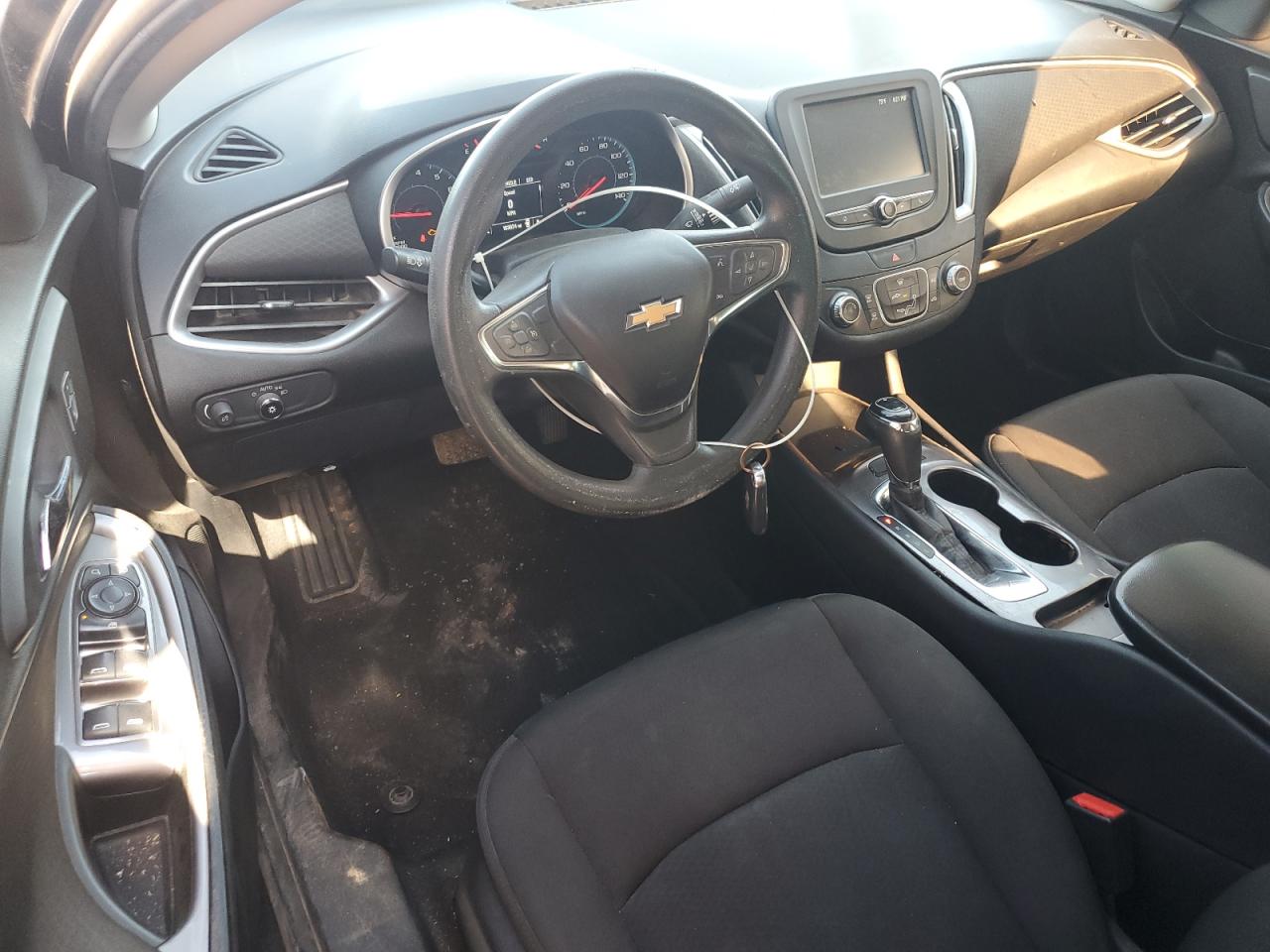 2018 Chevrolet Malibu - Image 8