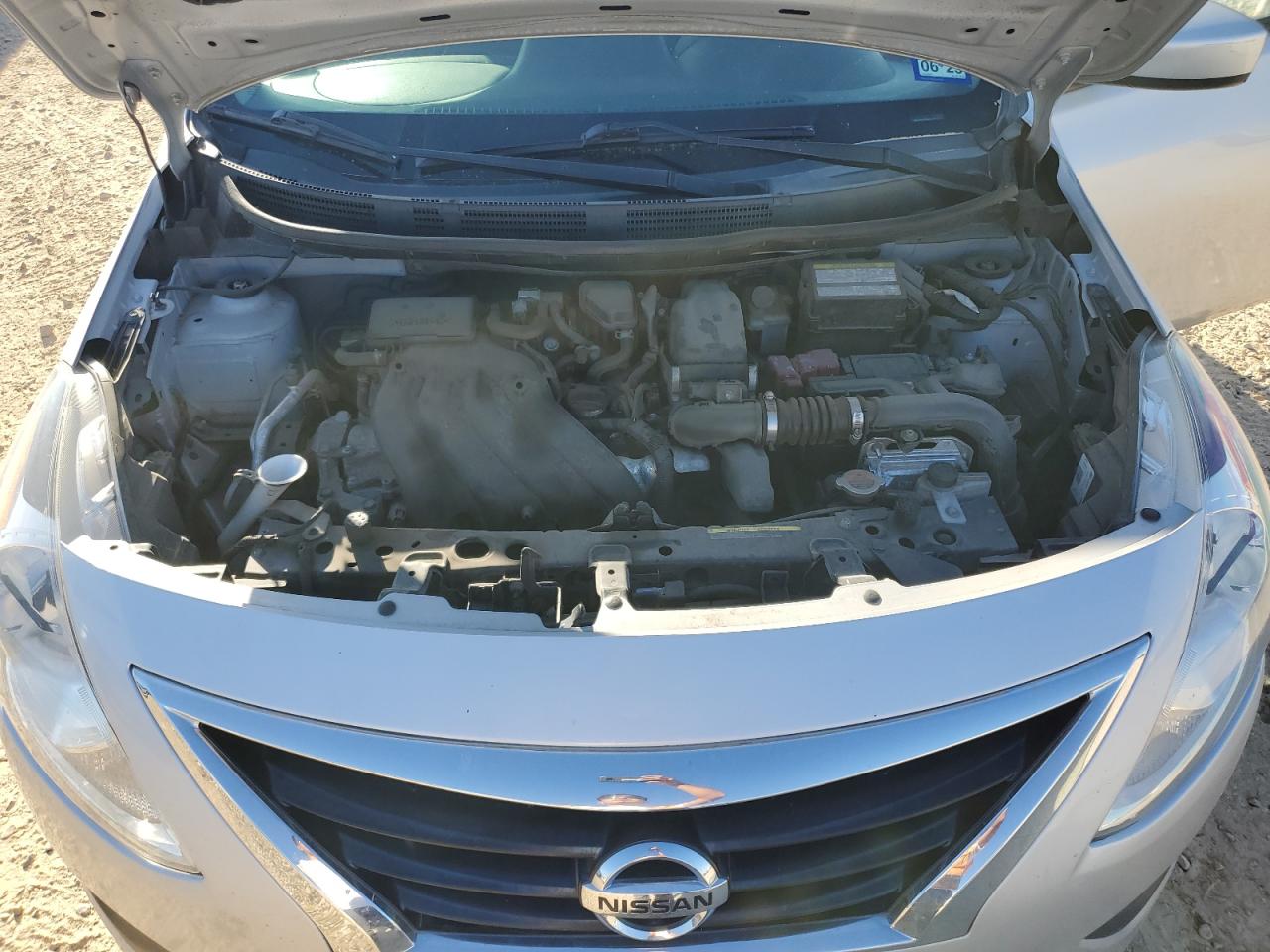 2019 Nissan Versa - Image 11