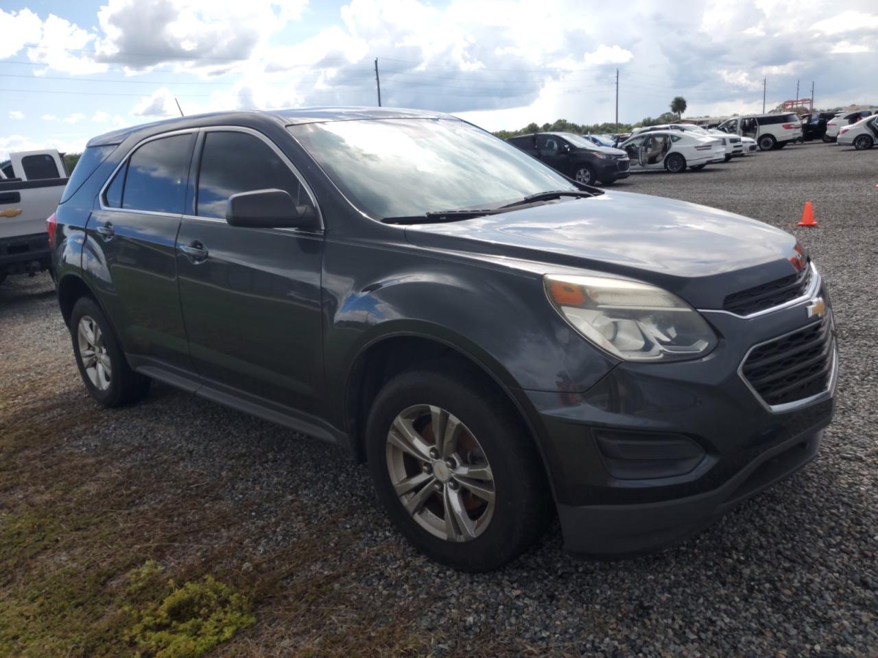 2017 Chevrolet Equinox - Image 4