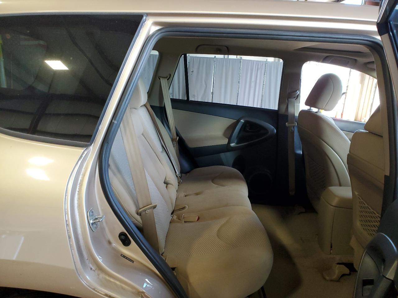2T3BF4DV9CW261518 2012 Toyota Rav4