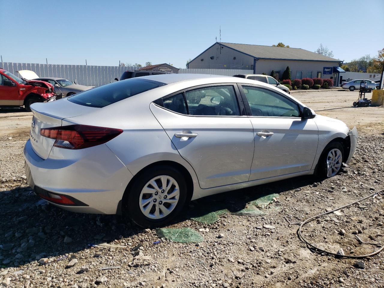 2019 Hyundai Elantra - Image 3