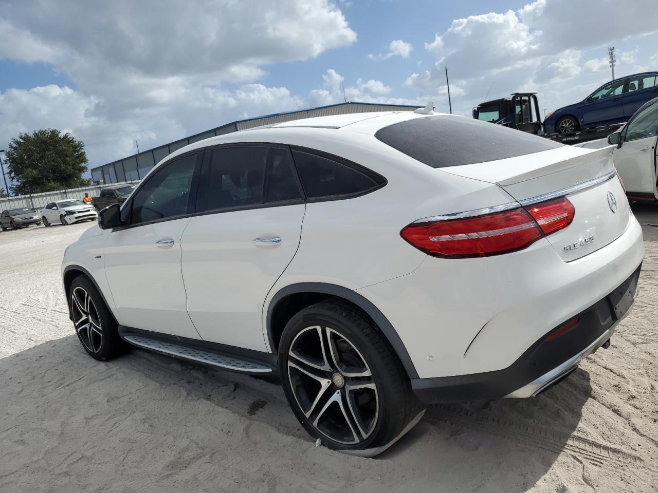2016 Mercedes-Benz GLE - Image 2