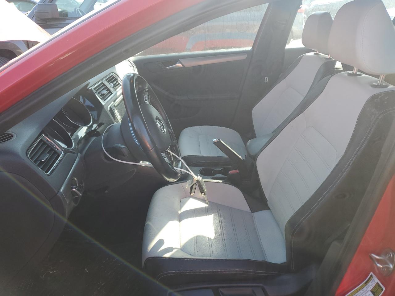 2016 Volkswagen Jetta - Image 7