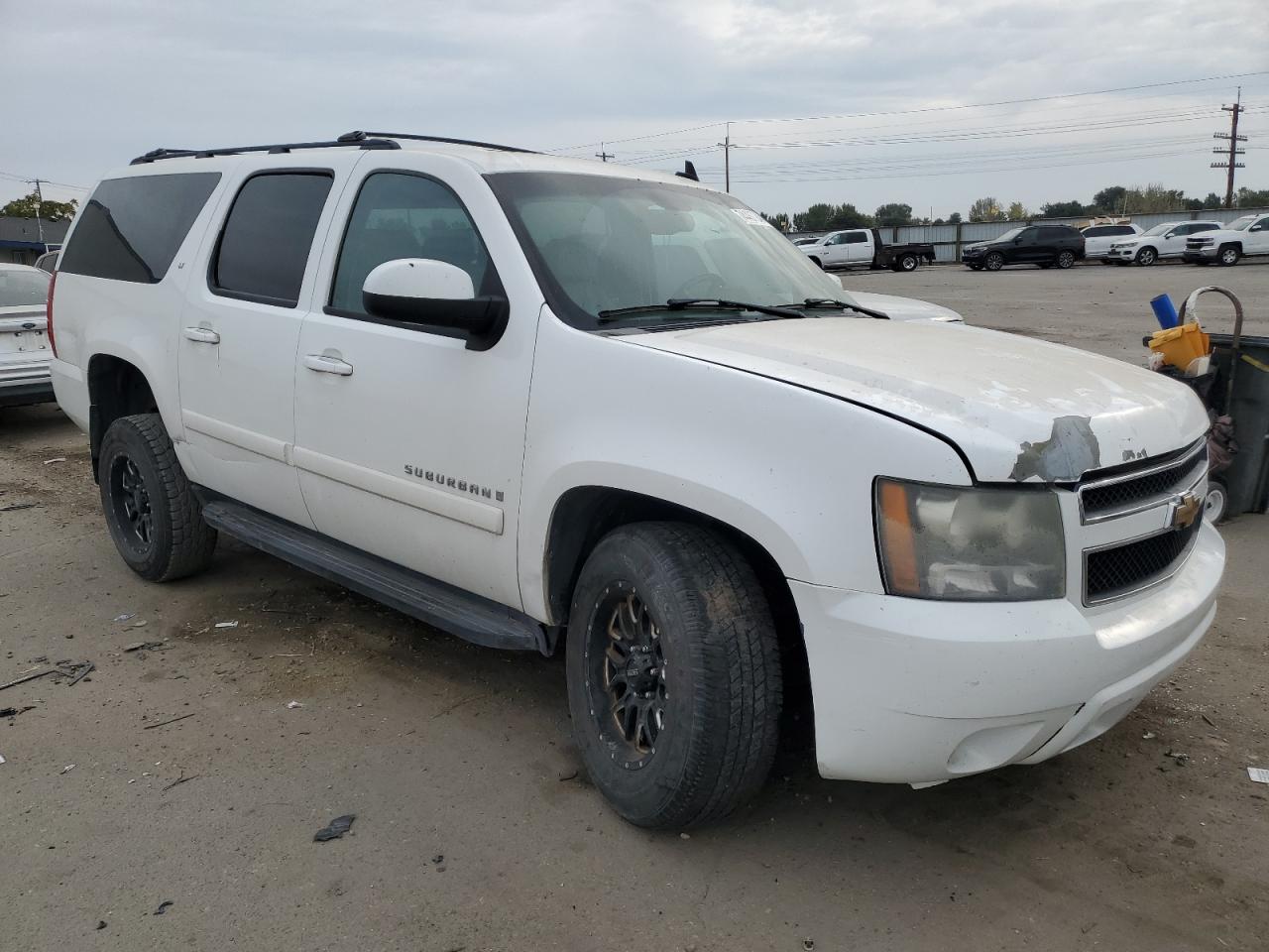 2008 Chevrolet Suburban - Image 4