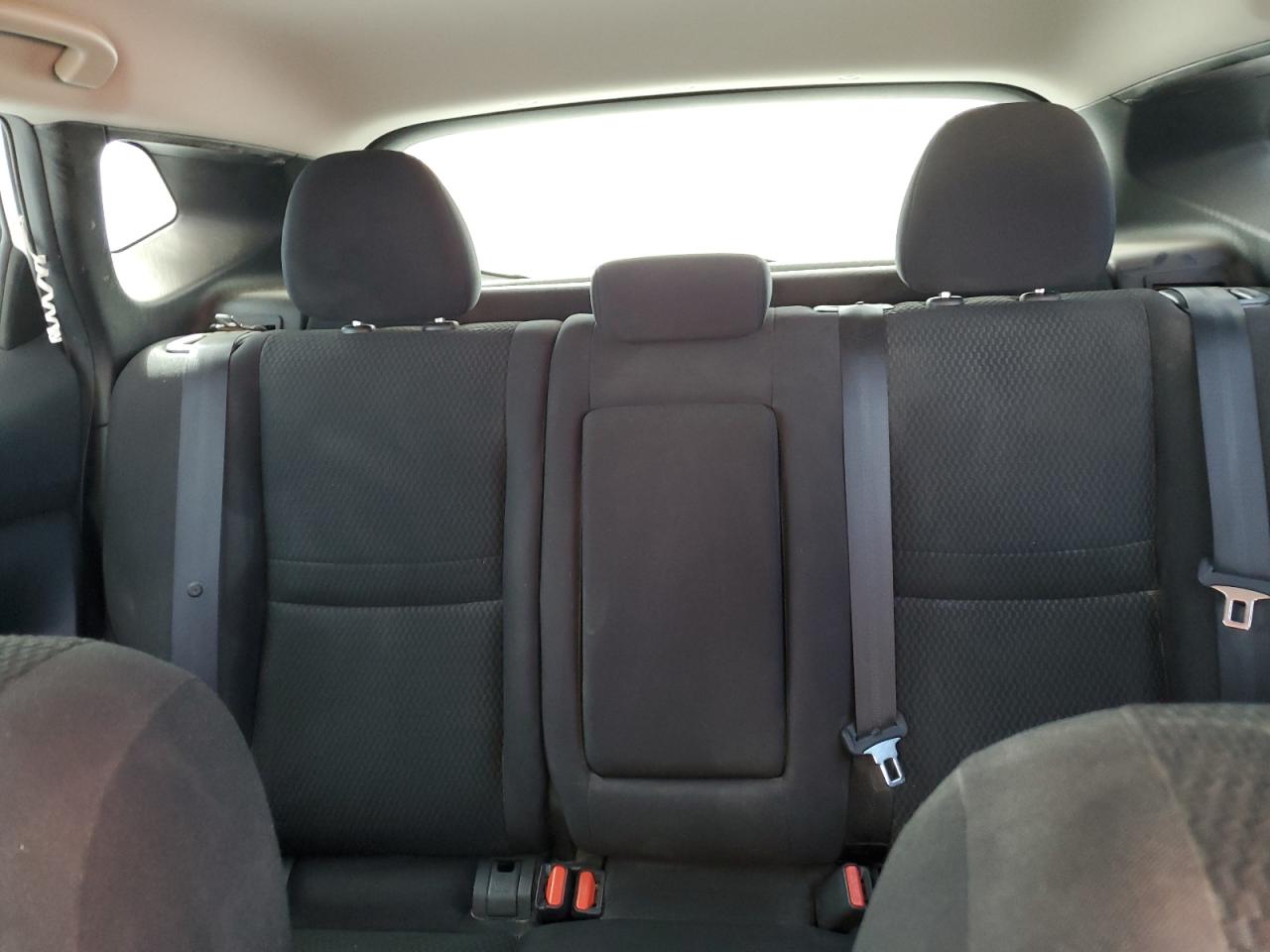 2018 Nissan Rogue - Image 10