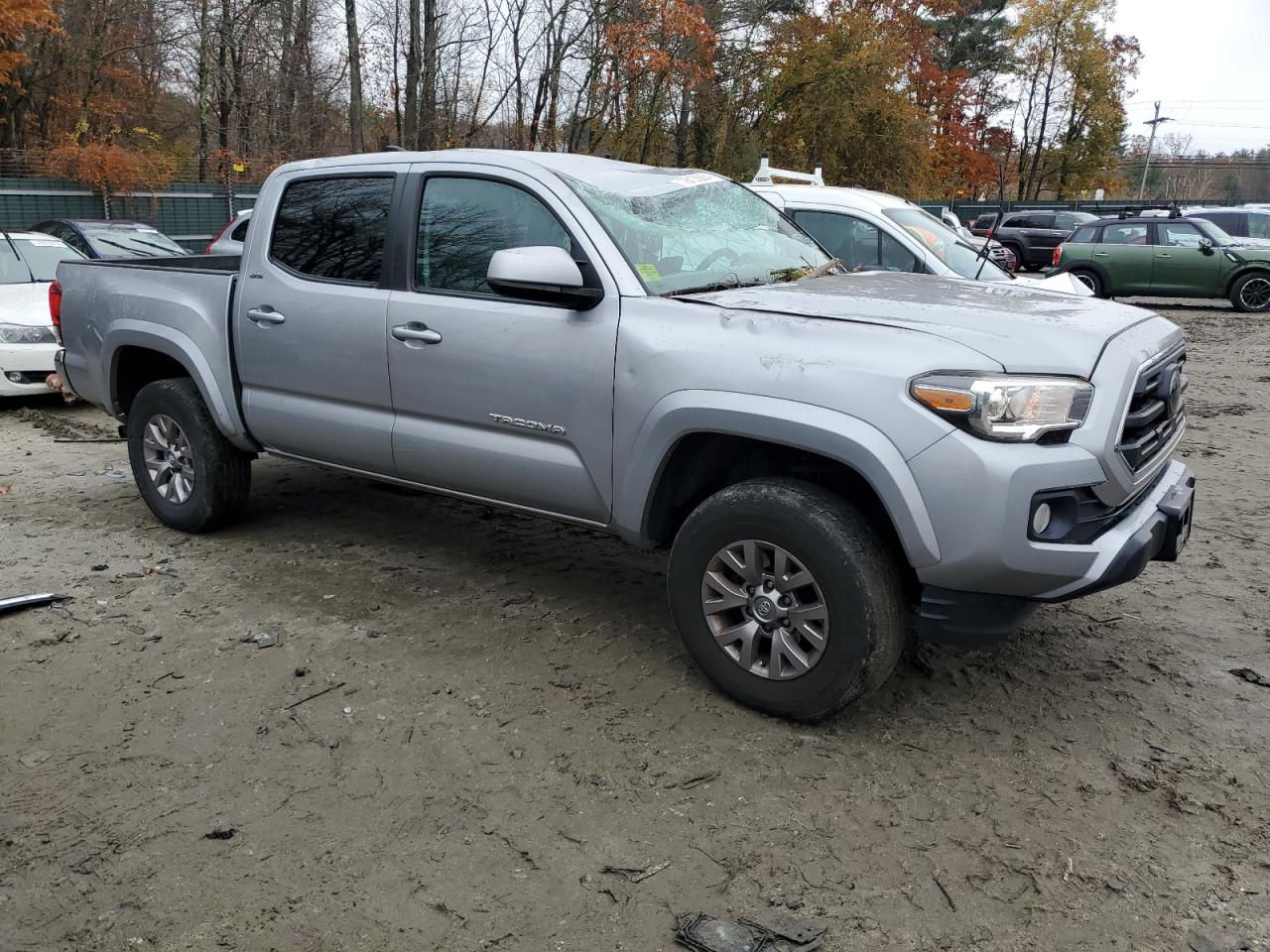 2018 Toyota Tacoma - Image 4