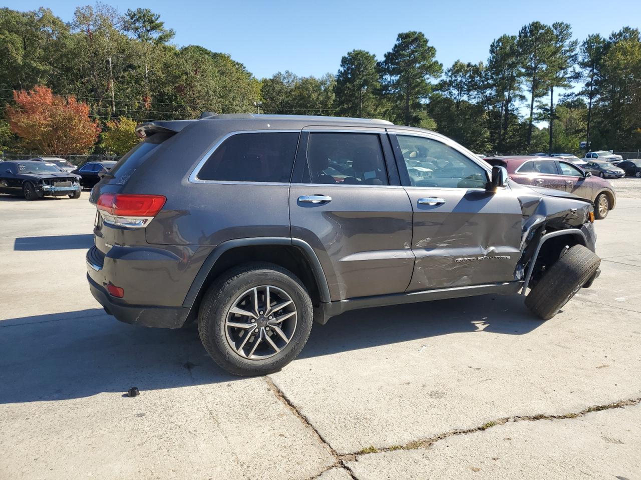 2019 Jeep Grand Cherokee - Image 3