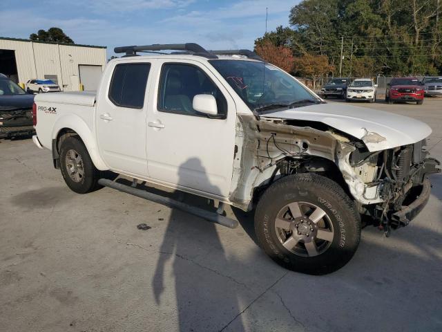 Pickups NISSAN FRONTIER 2012 White