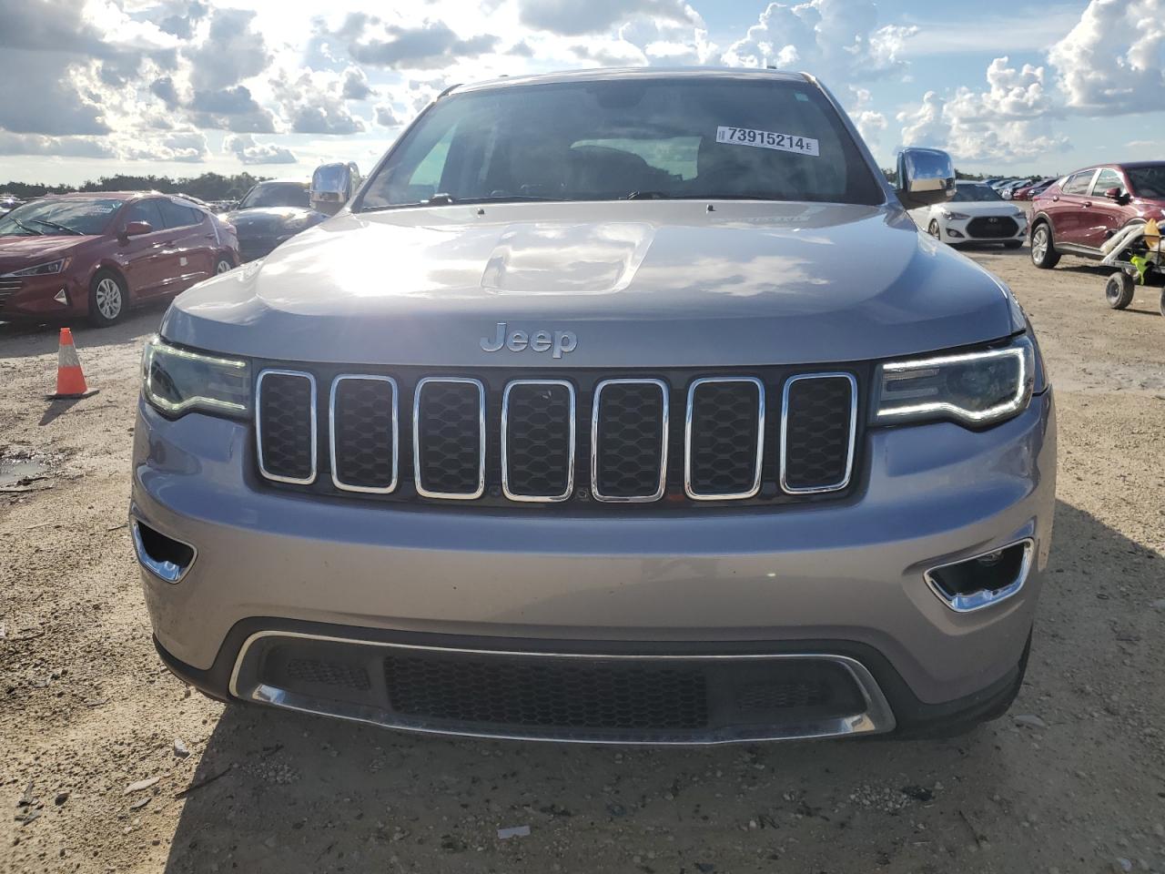 2017 Jeep Grand Cherokee - Image 5