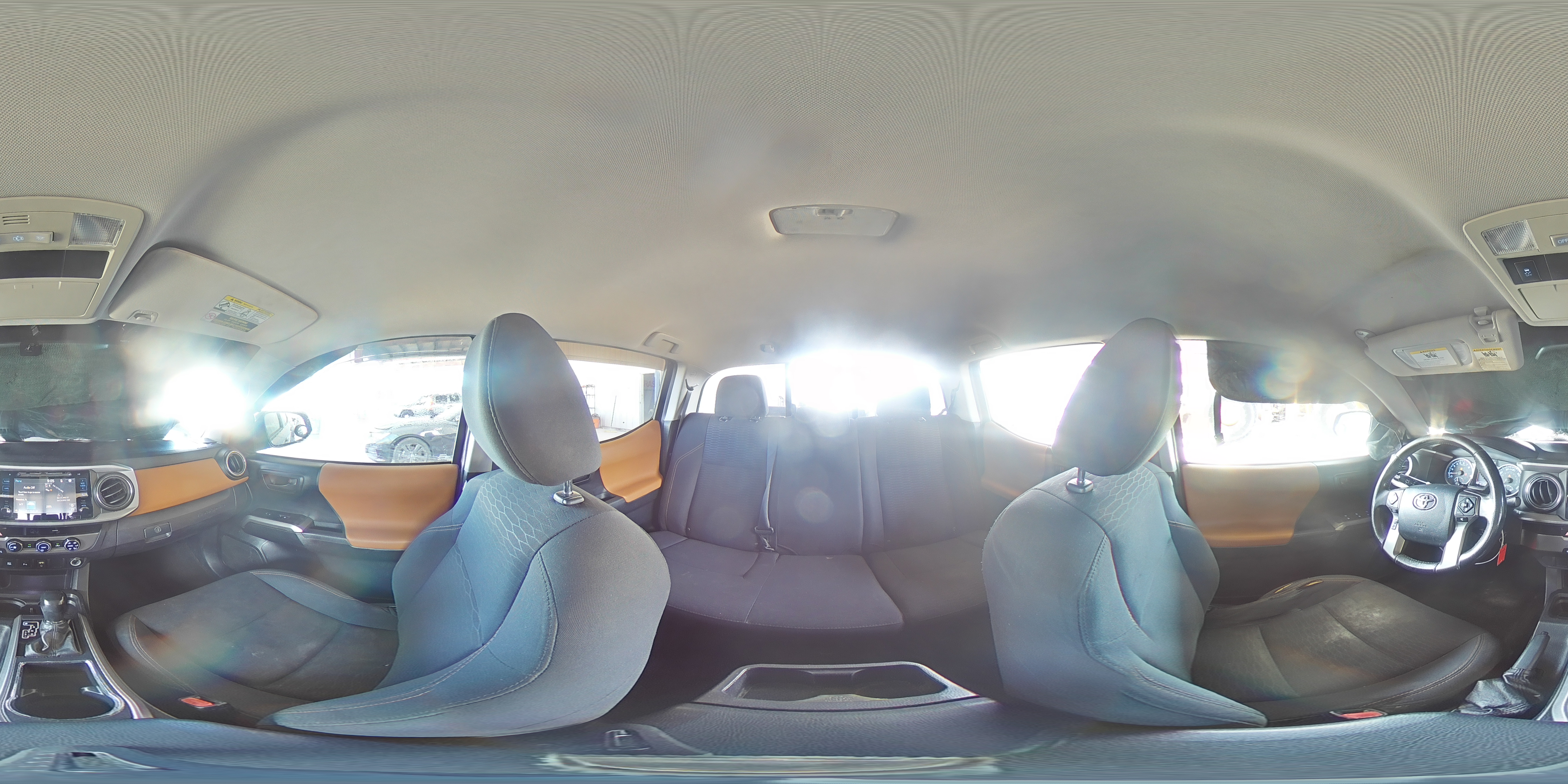 2017 Toyota Tacoma - Image 14