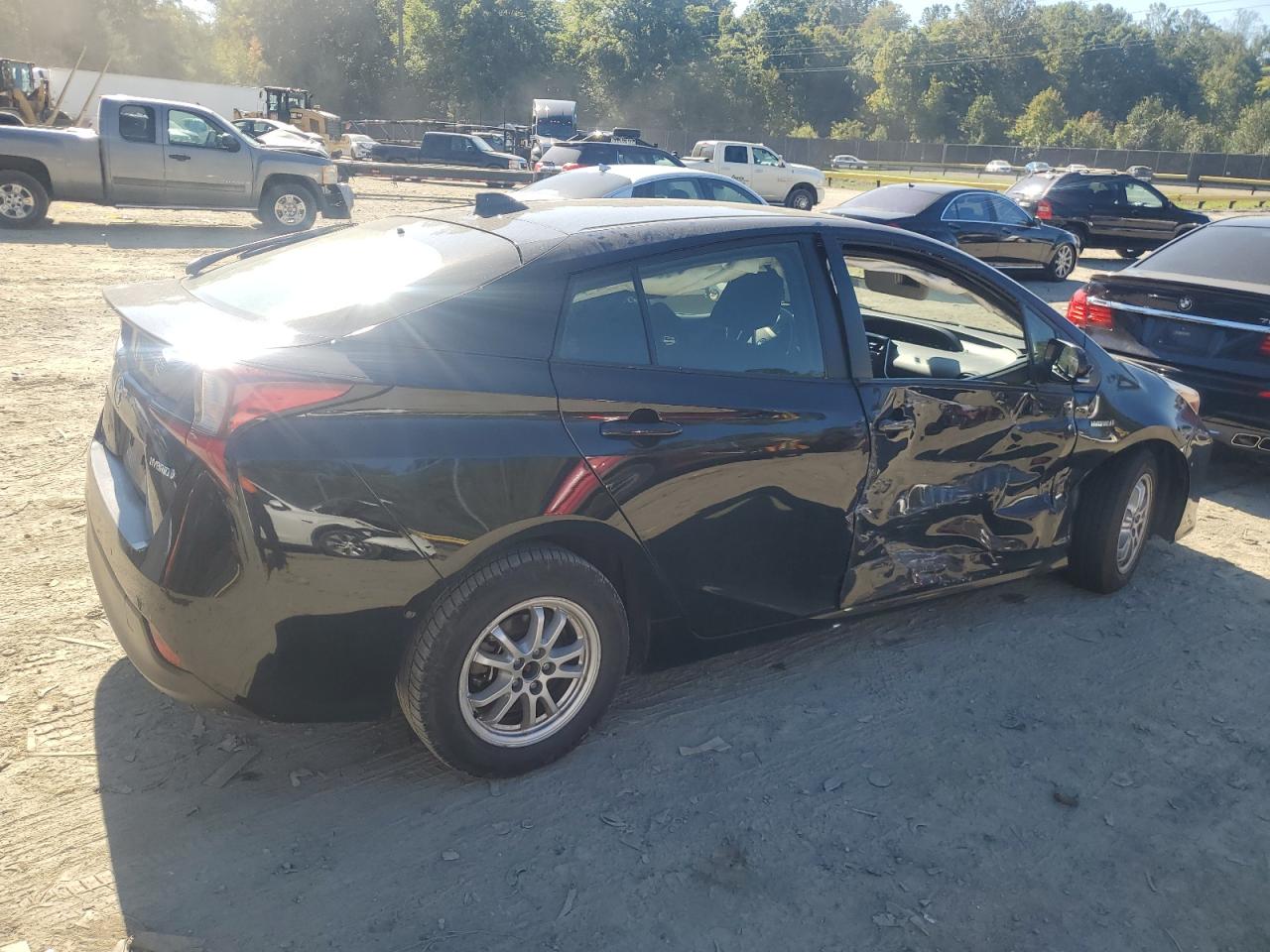 2022 Toyota Prius - Image 3