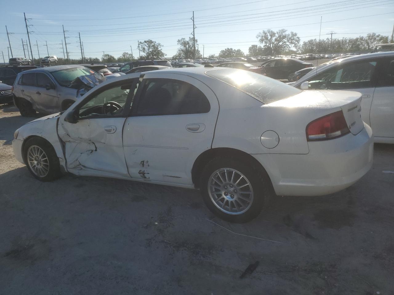 2005 Chrysler Sebring - Image 2