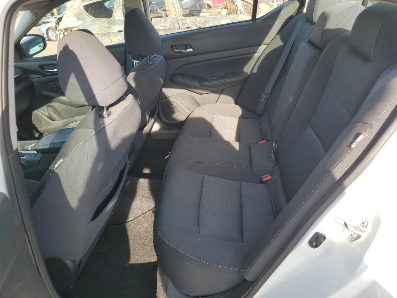 2019 Nissan Altima - Image 10