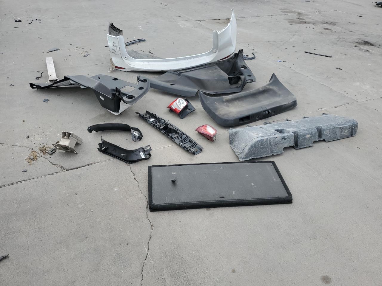 2019 Chevrolet Equinox Lt VIN: 3GNAXKEV4KS630834 Lot: 77699364