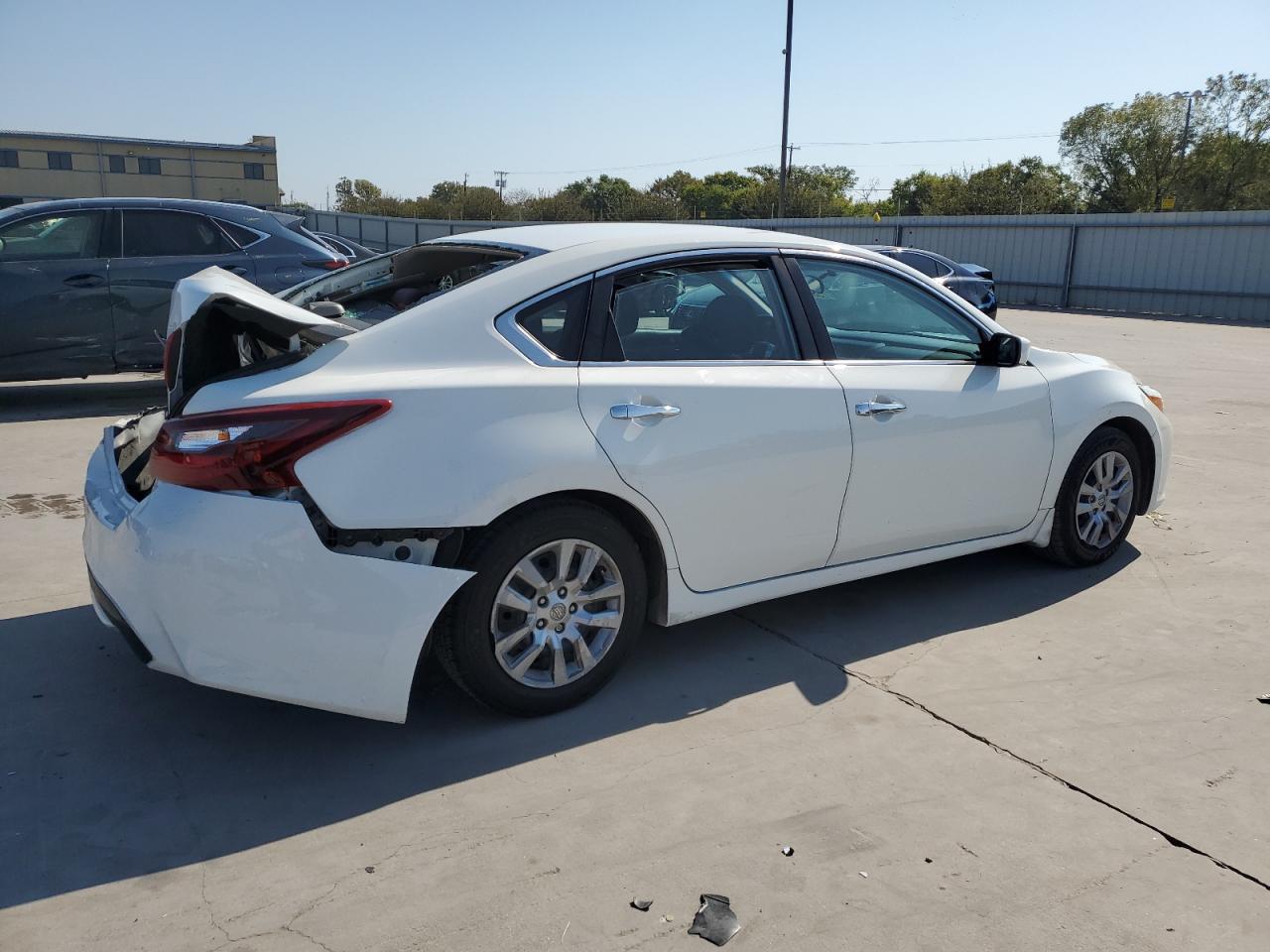 2018 Nissan Altima - Image 3
