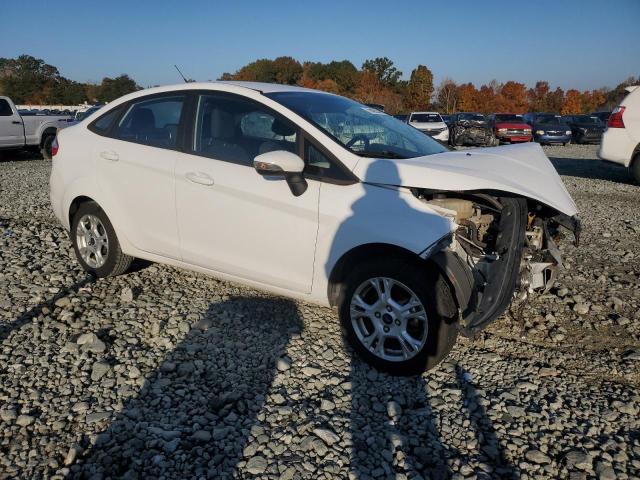  FORD FIESTA 2016 White