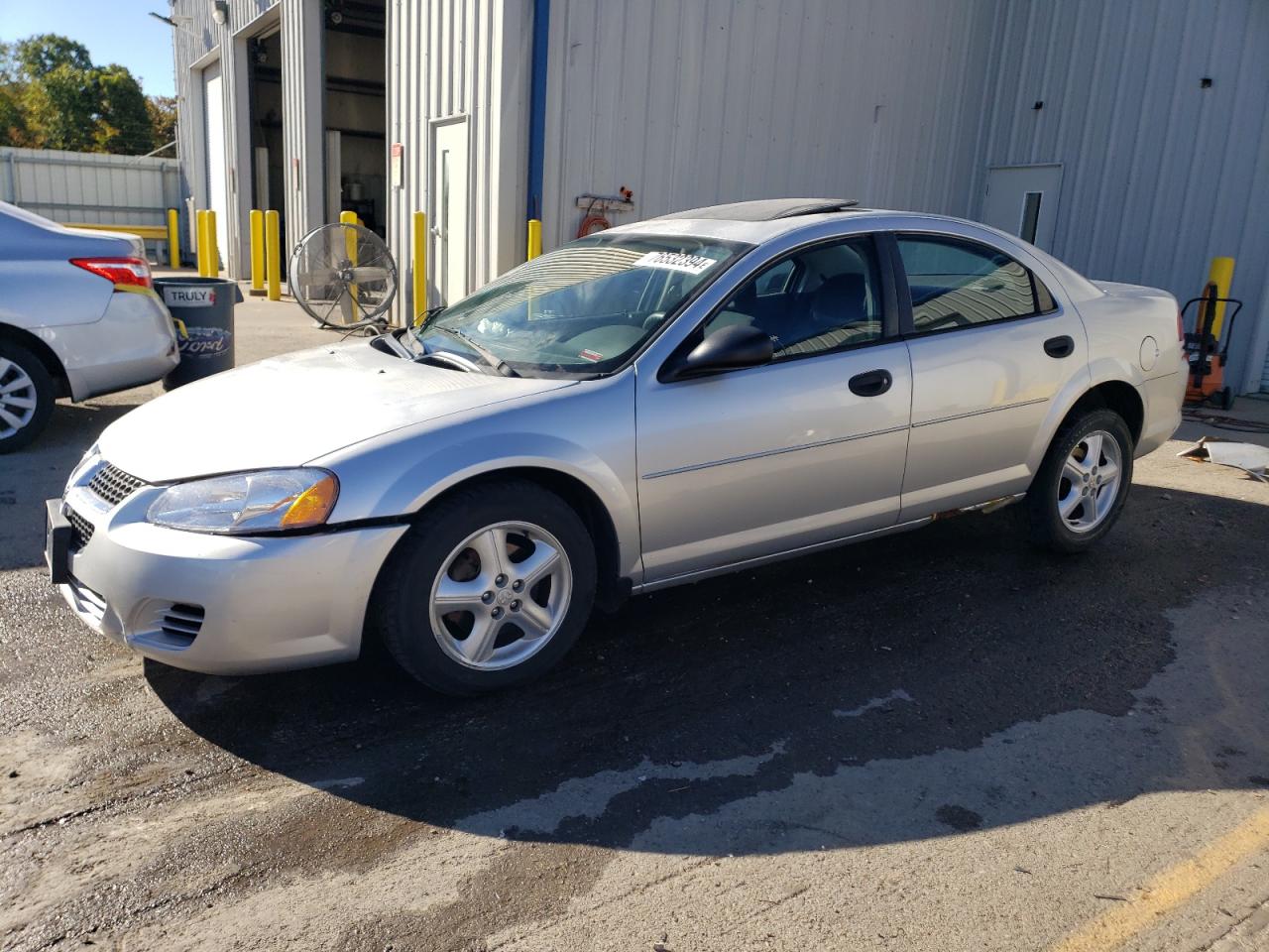 1B3EL36R64N203456 DODGE STRATUS Photo 1