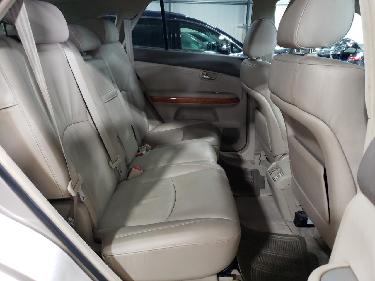 2007 Lexus RX - Image 11
