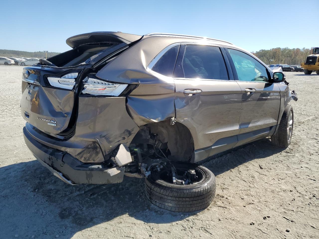 2019 Ford Edge - Image 3