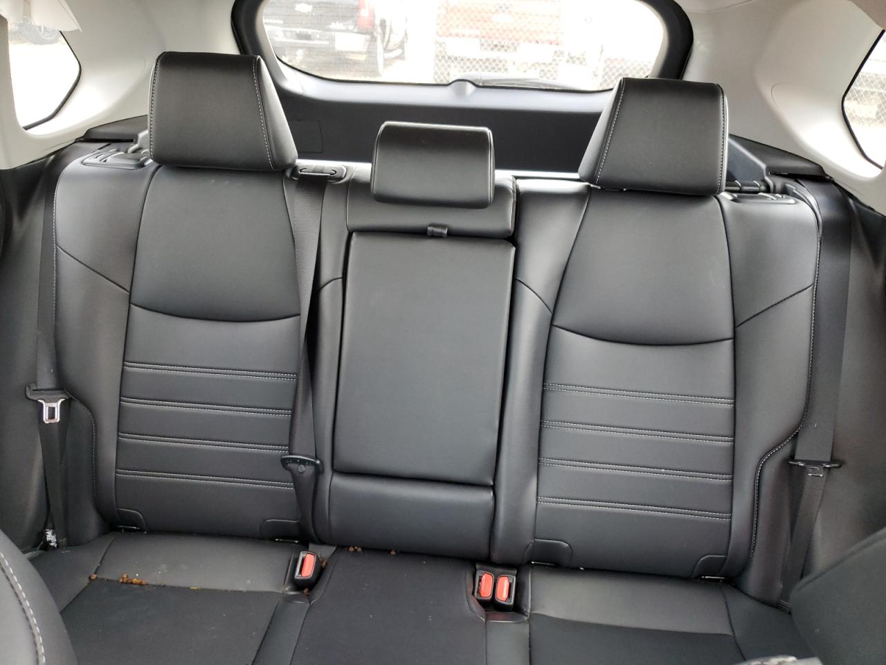 2023 Toyota RAV 4 - Image 10