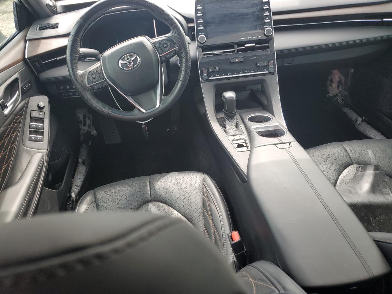 2021 Toyota Avalon - Image 8