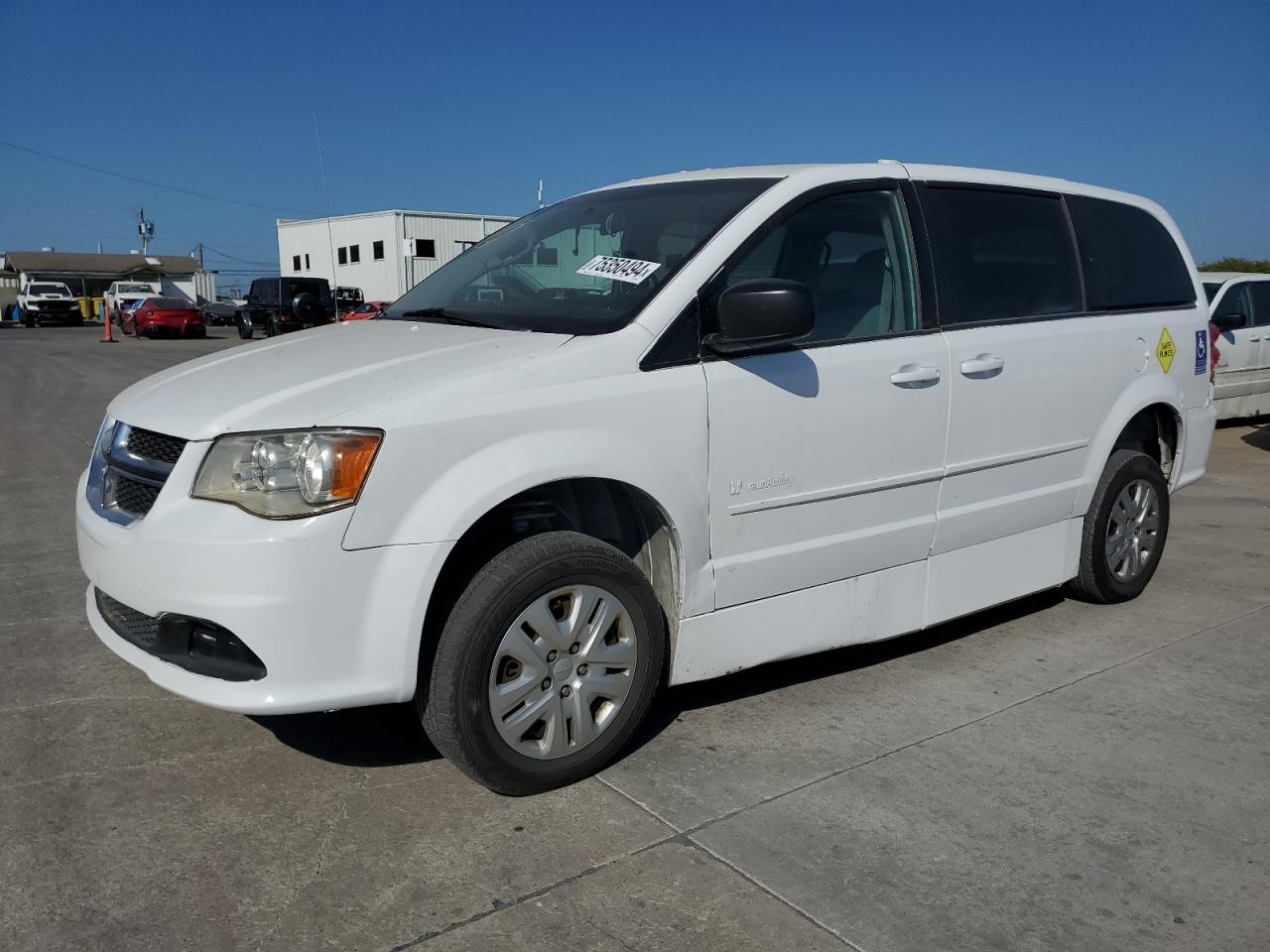 2017 Dodge Caravan - Image 1