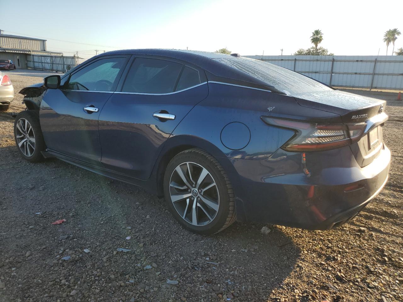 2020 Nissan Maxima - Image 2
