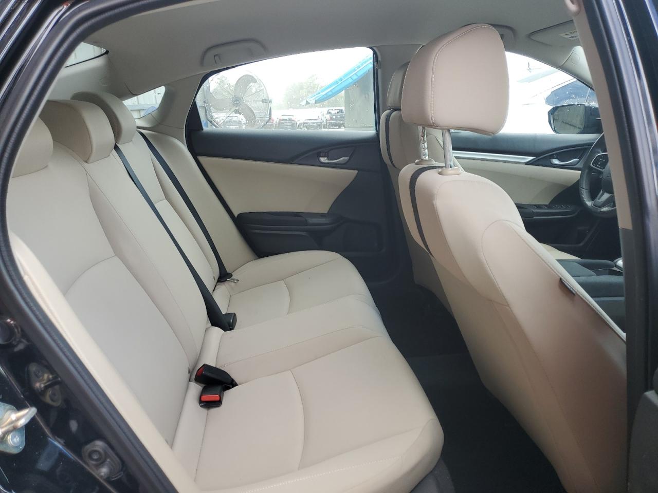 2018 Honda Civic - Image 10