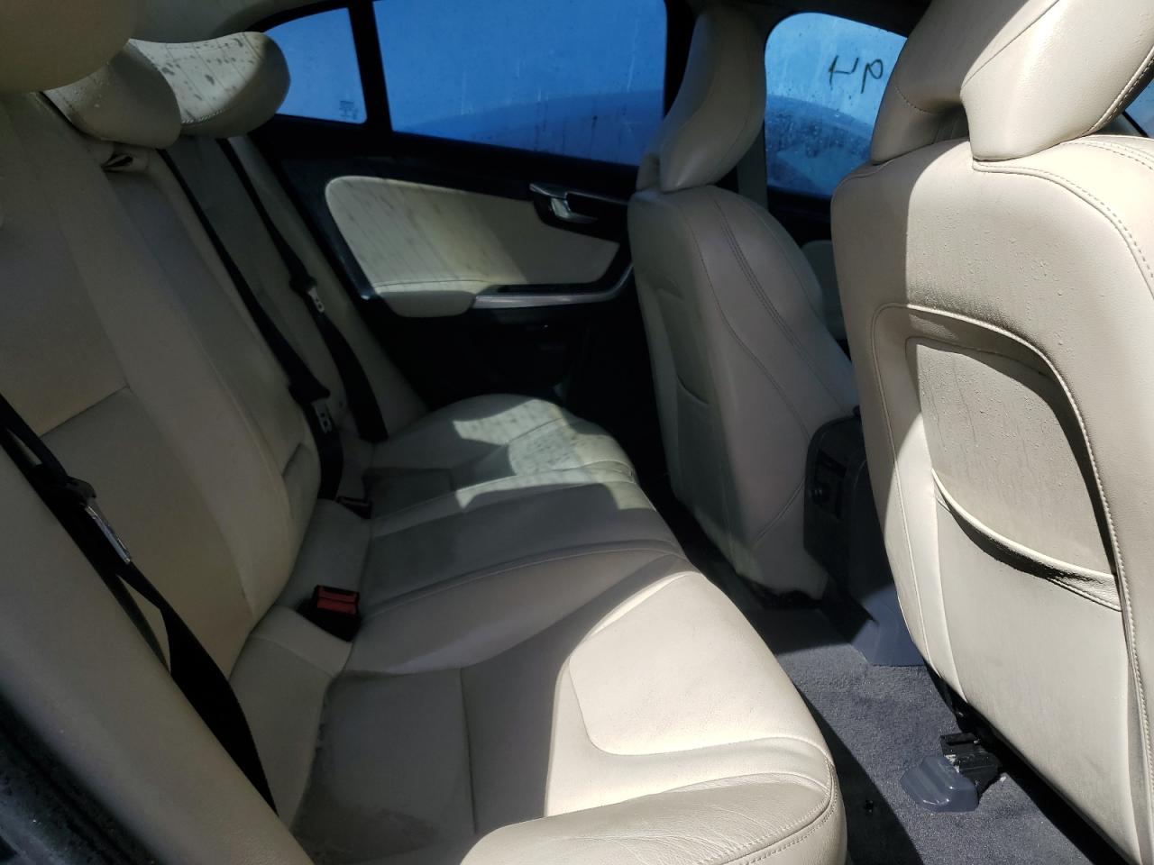 2017 Volvo S60 - Image 10