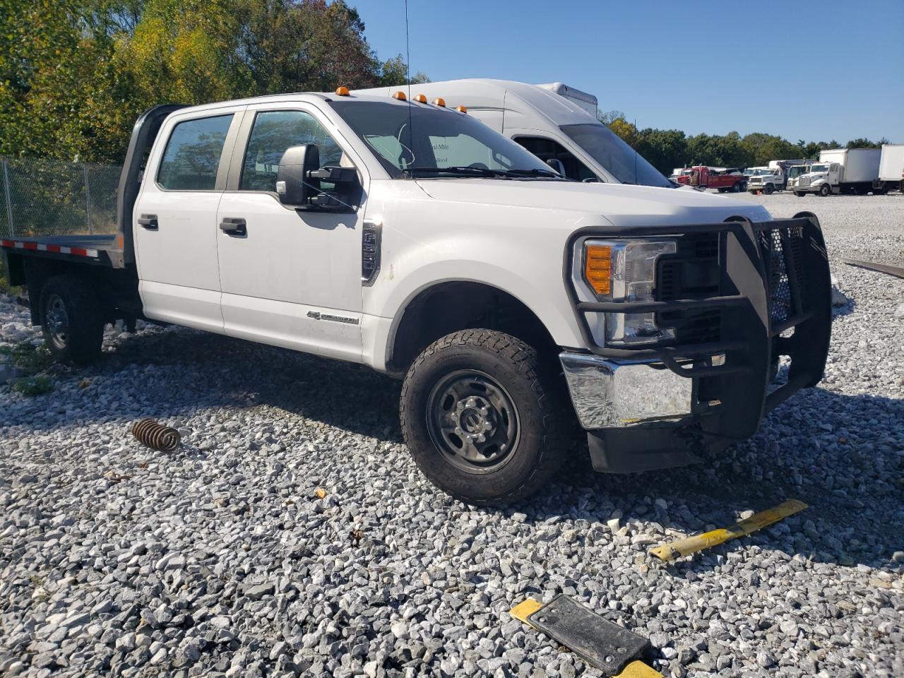 2017 Ford F350 - Image 4