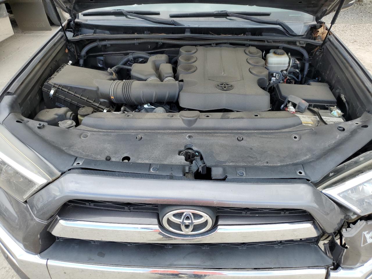 JTEZU5JR3F5100588 2015 Toyota 4Runner Sr5