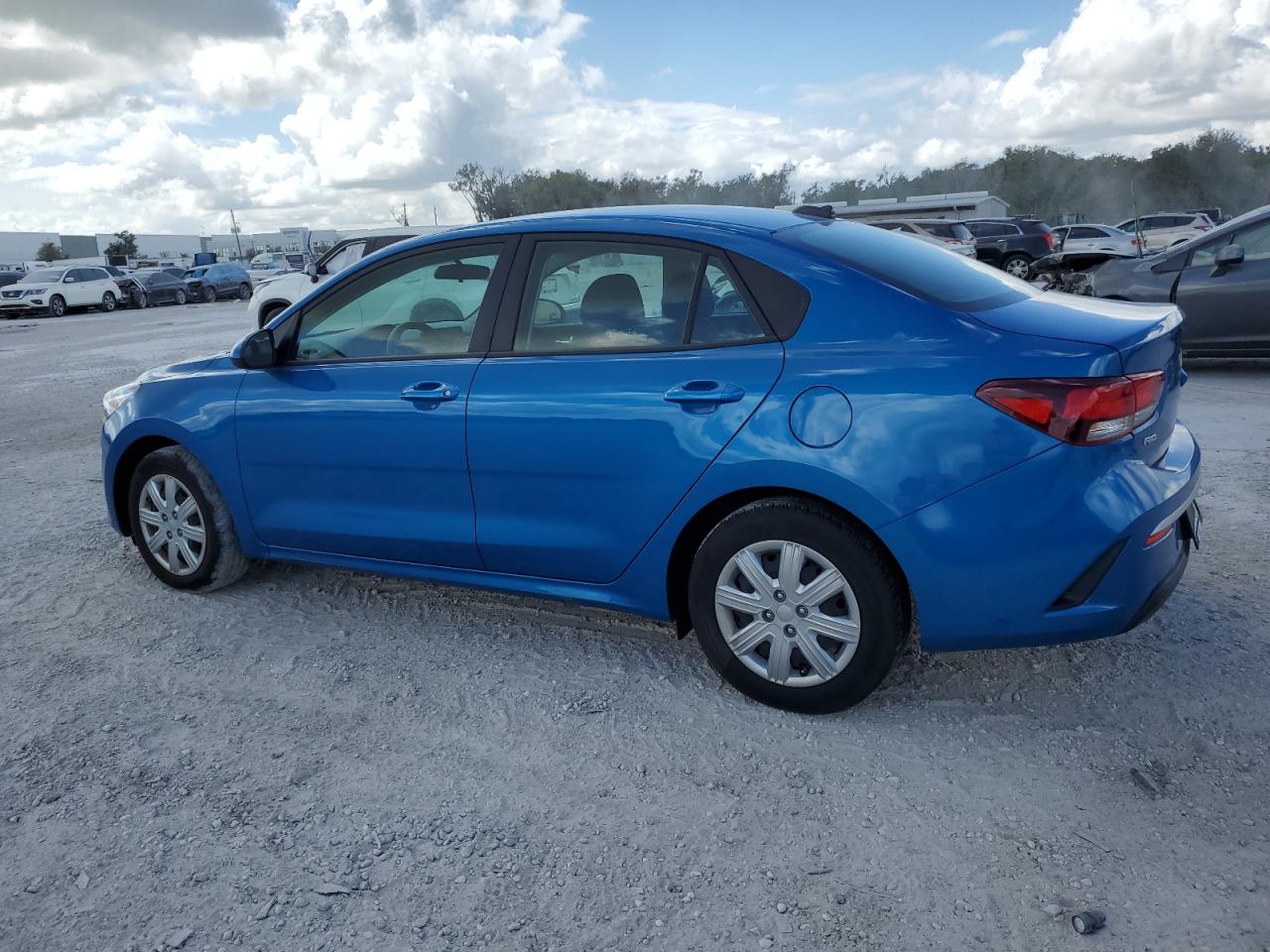 2023 Kia Rio - Image 2