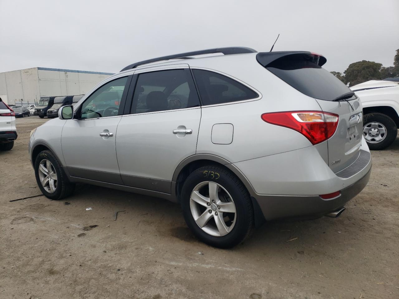 2011 Hyundai Veracruz - Image 2