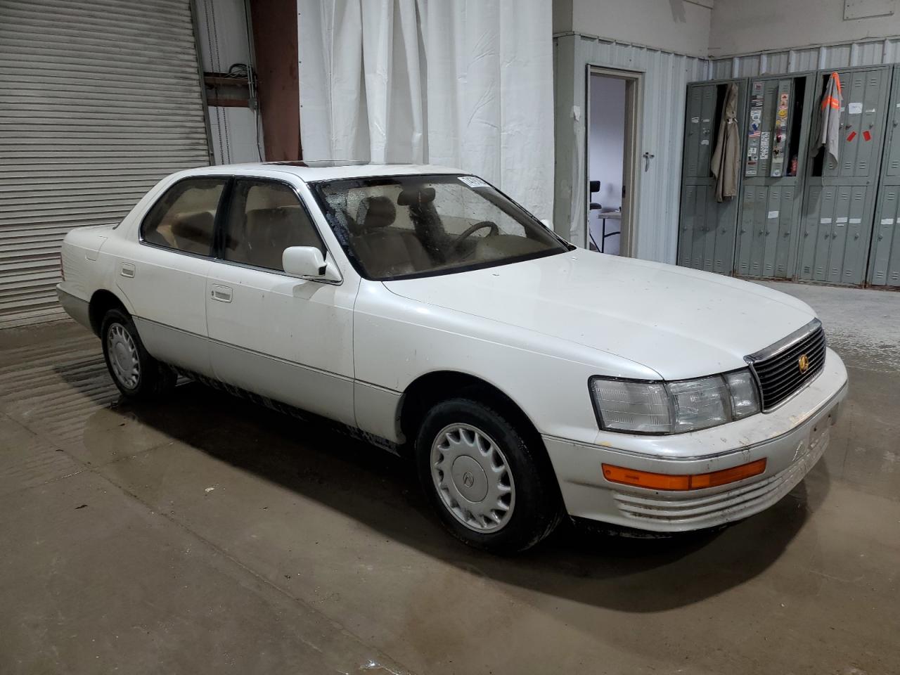 1992 Lexus LS - Image 4
