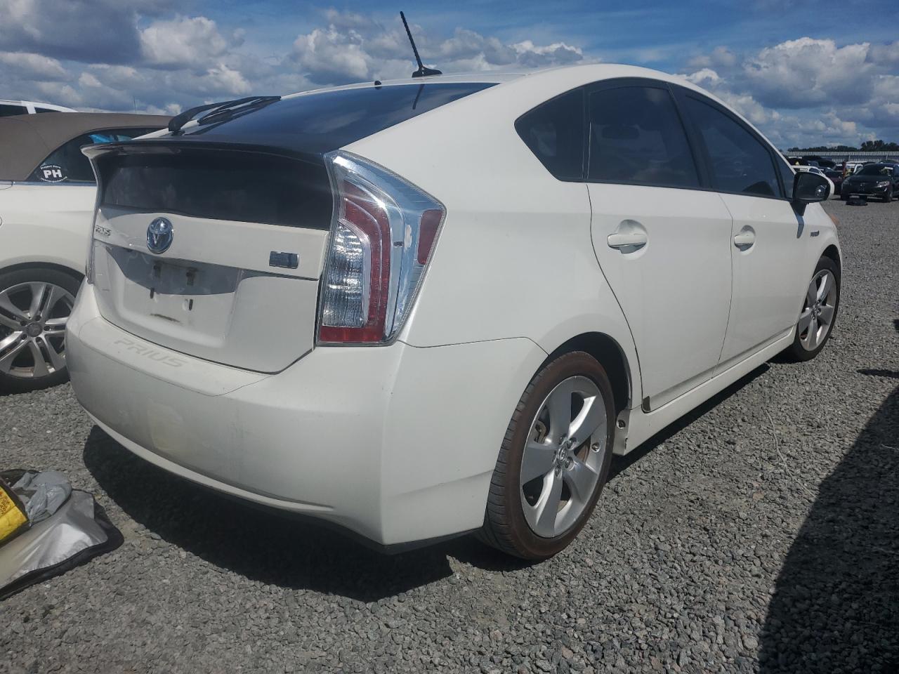 2013 Toyota Prius - Image 3