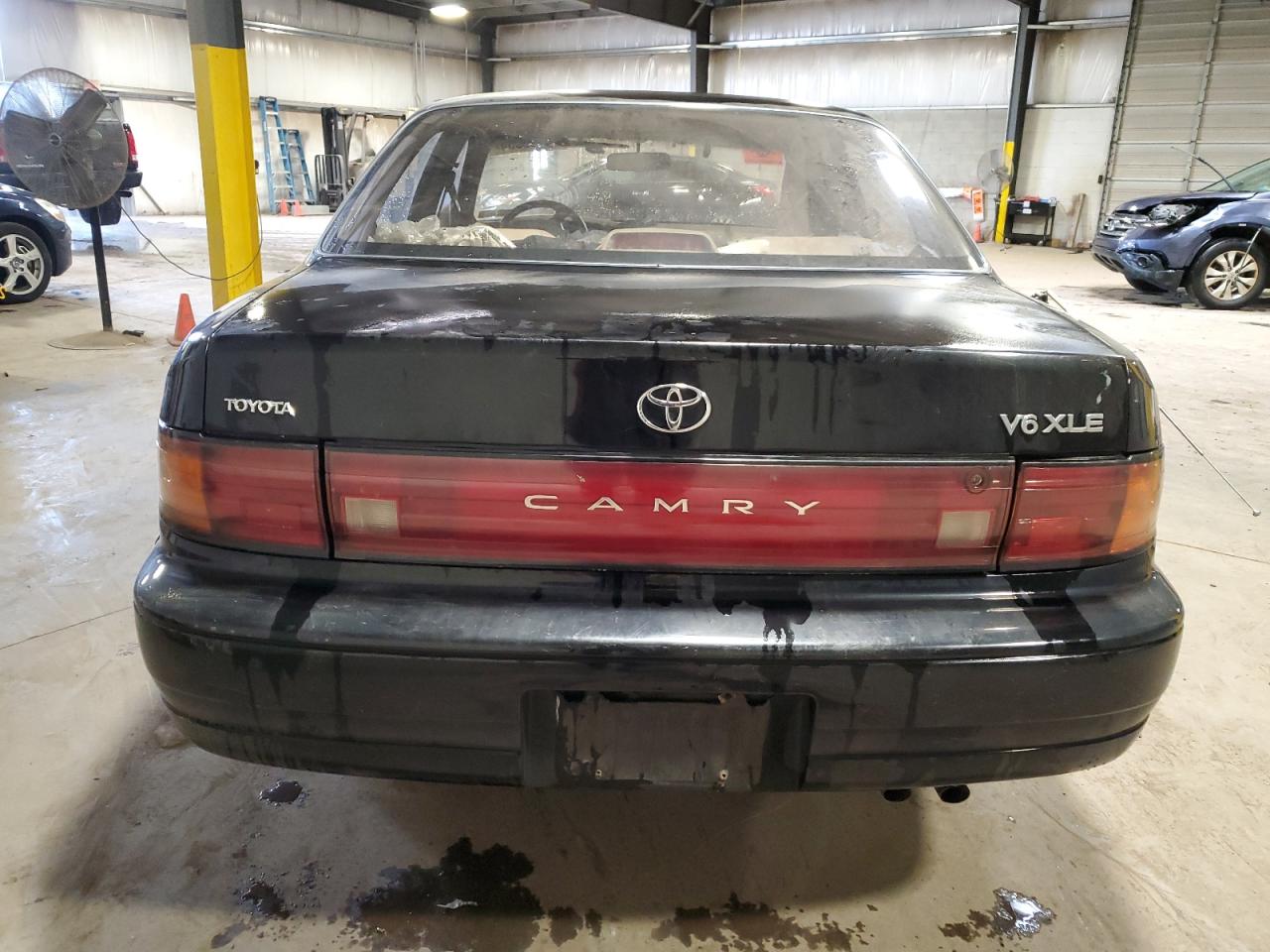 1994 Toyota Camry Xle VIN: 4T1GK13E0RU856793 Lot: 75895504