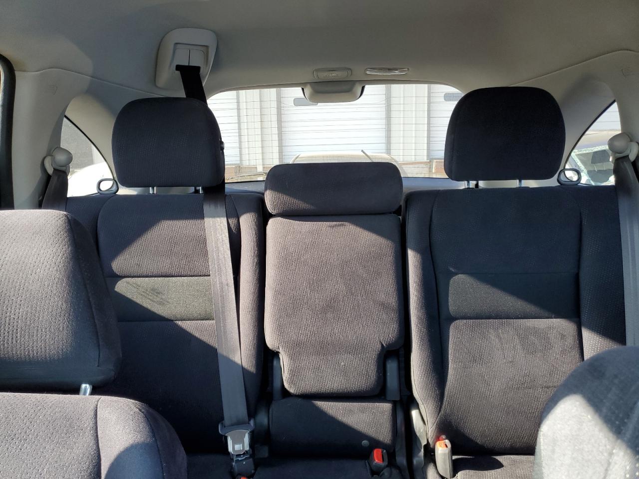 2011 Honda CR-V - Image 10