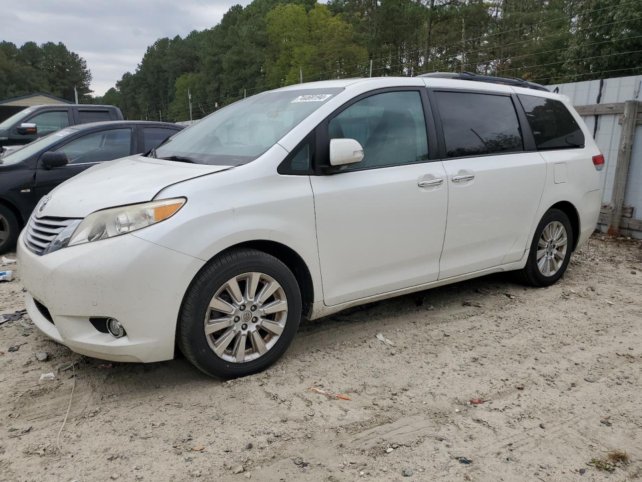 2013 Toyota Sienna Xle VIN: 5TDDK3DC0DS050353 Lot: 74469194