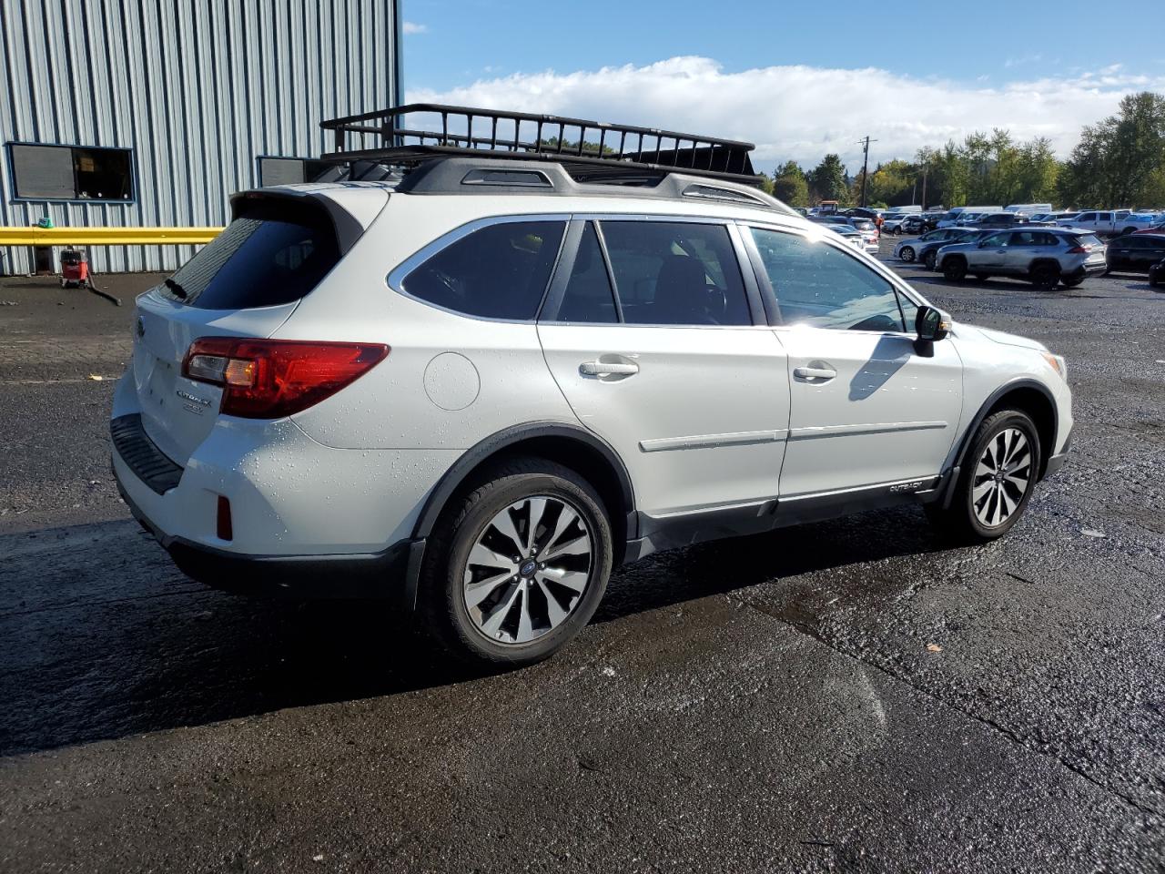 2016 Subaru Outback - Image 3